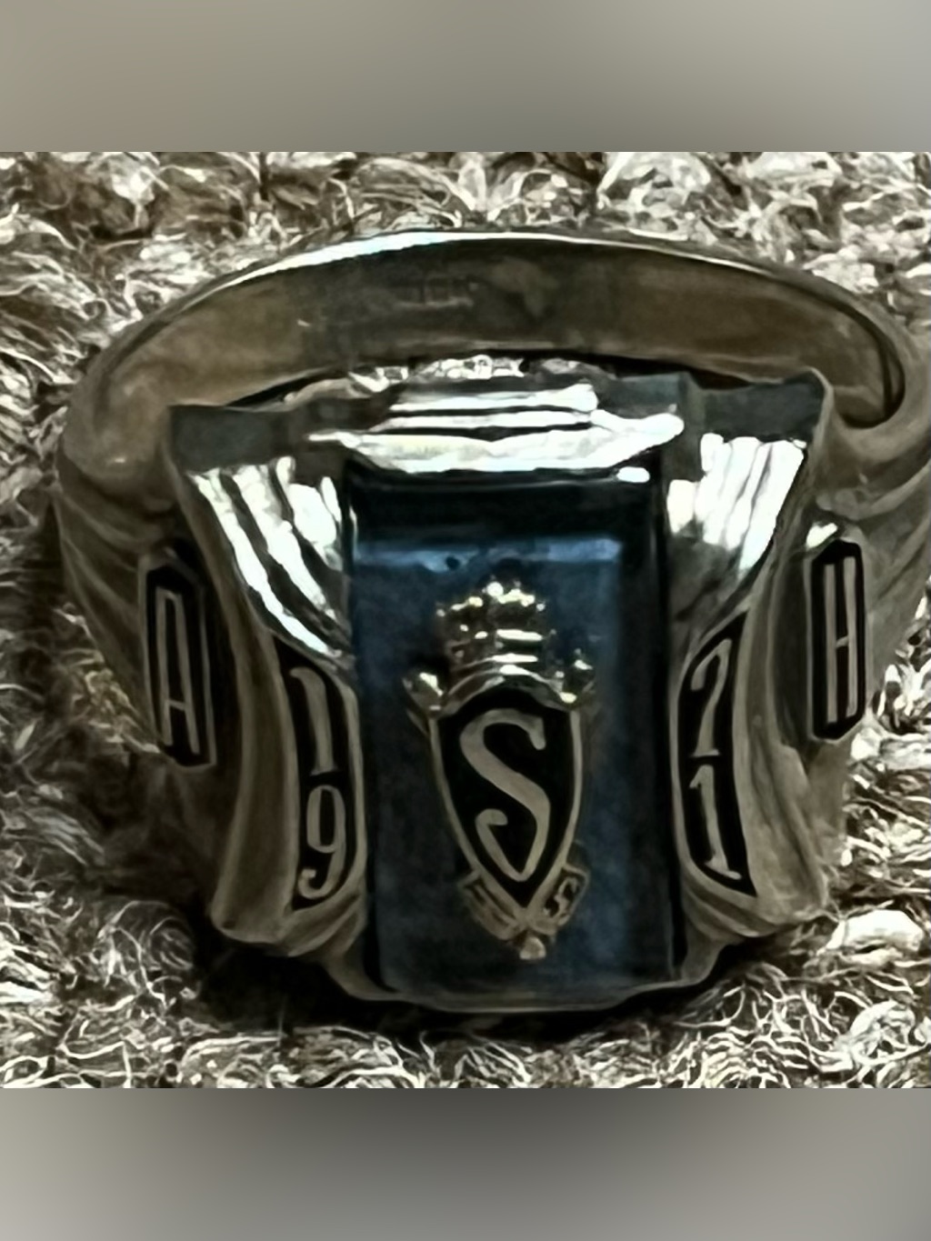 Vintage 1971 Standard Jostens High School Crest 10k White Gold Size 8 Ring 8.16g
